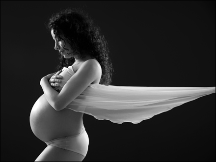 Photos de femme enceinte en studio